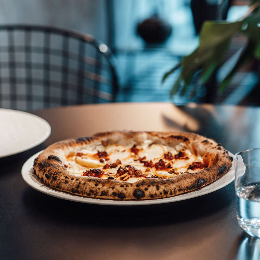 Casa Felice Noir Blanc Dinner Plate 10"  - Italian - designed hand - painted porcelain plate | Casa Felice Casa Felice