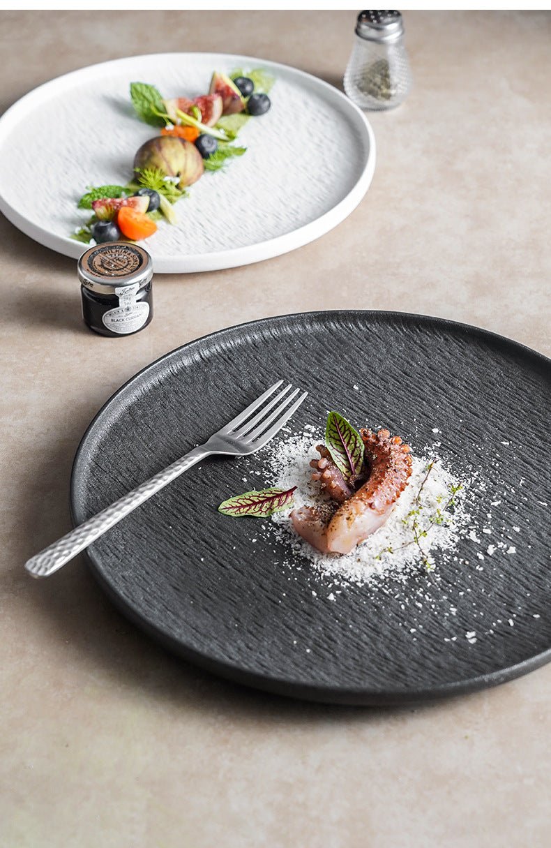 Casa Felice Noir Blanc Dinner Plate 8"  - Italian - designed hand - painted porcelain plate | Casa Felice Casa Felice